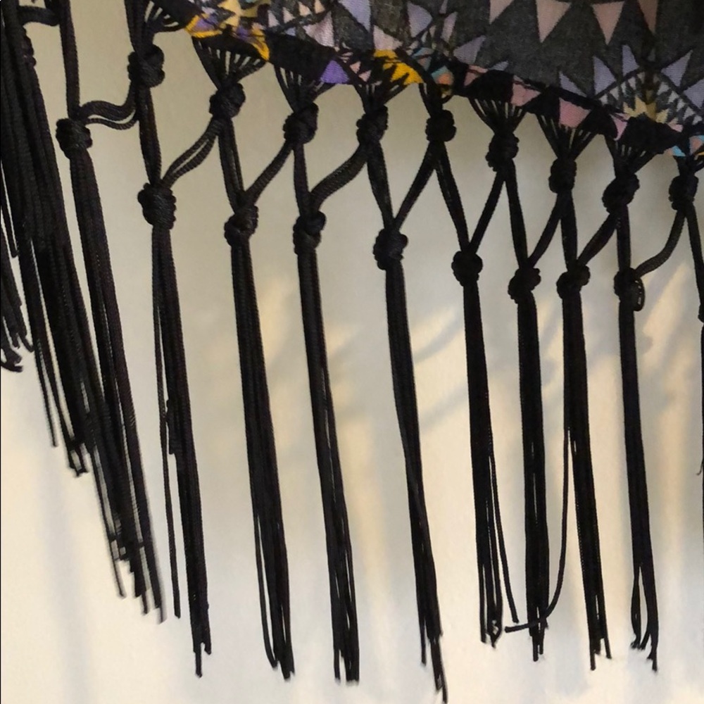 Geometric Tank with Fringe - Picture 3 of 7